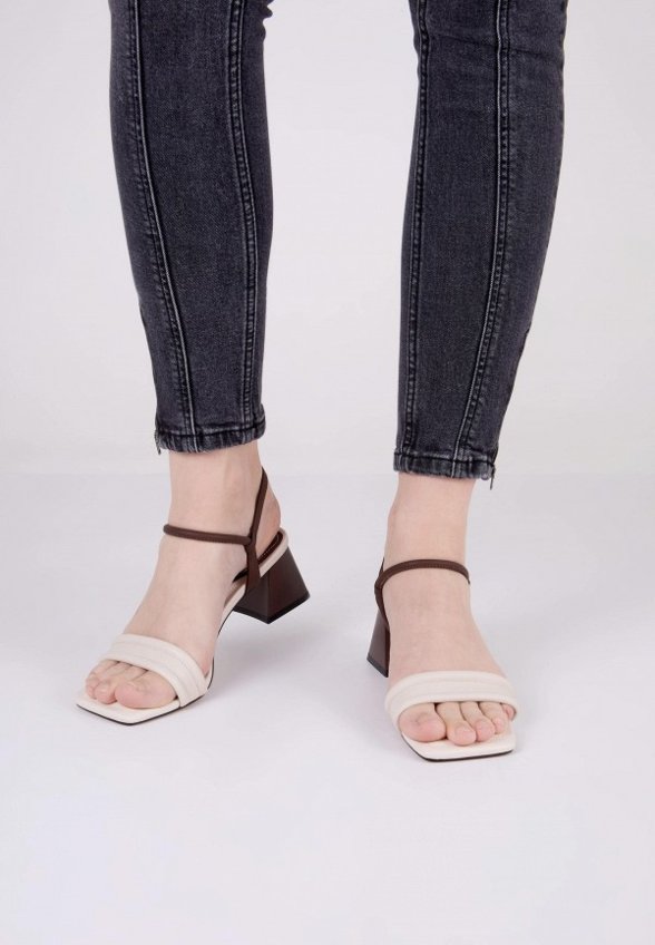 Босоножки Berkonty