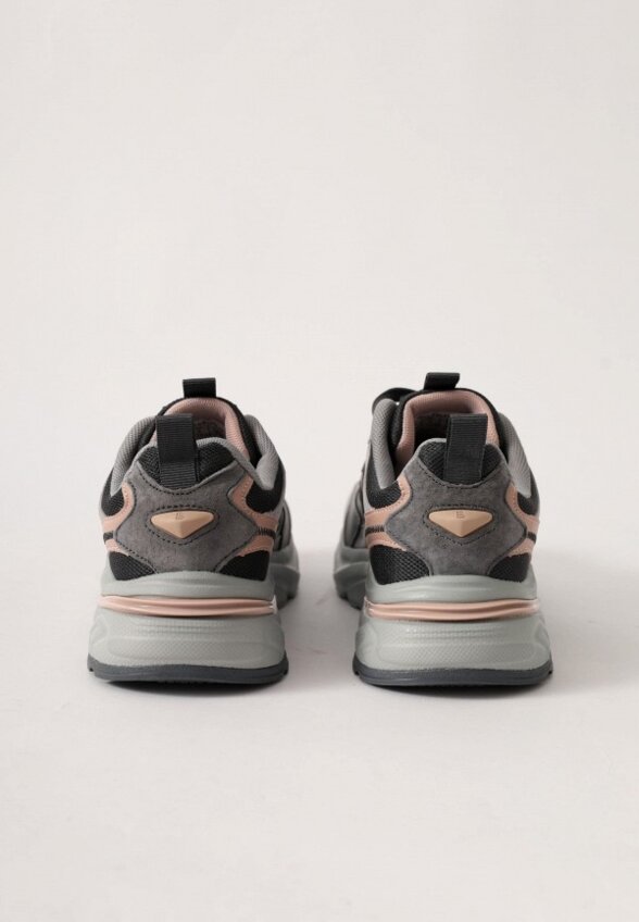 Кроссовки Baasploa