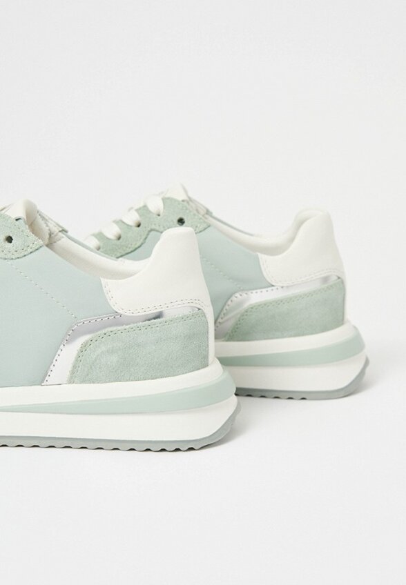 Кроссовки Ekonika