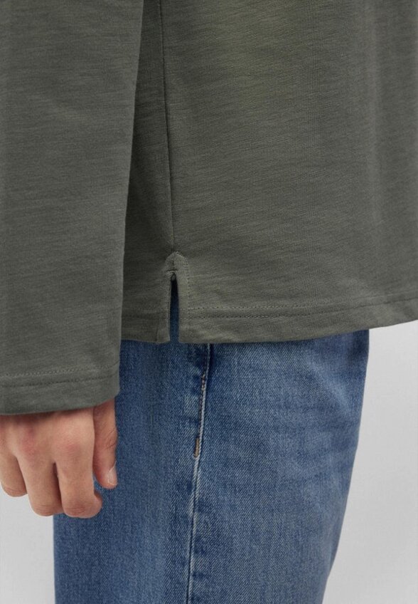 Лонгслив Mavi