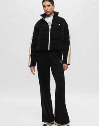 Куртка утепленная Guess женщинам