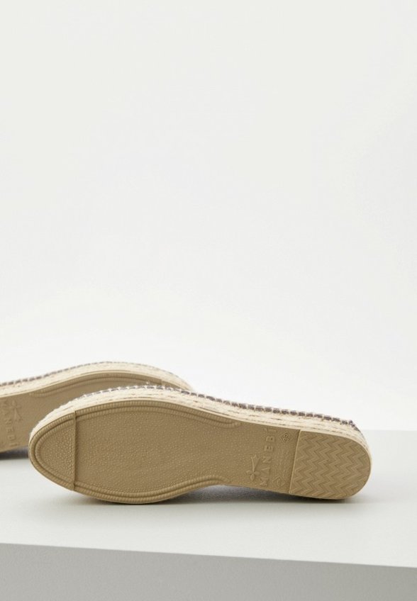 Эспадрильи Manebi