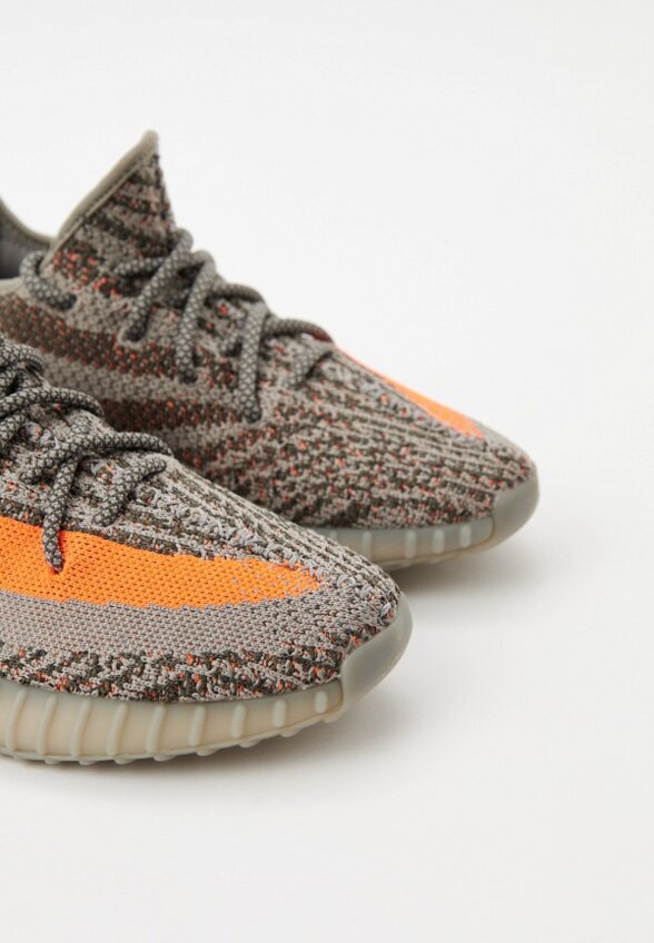 Кроссовки adidas YEEZY