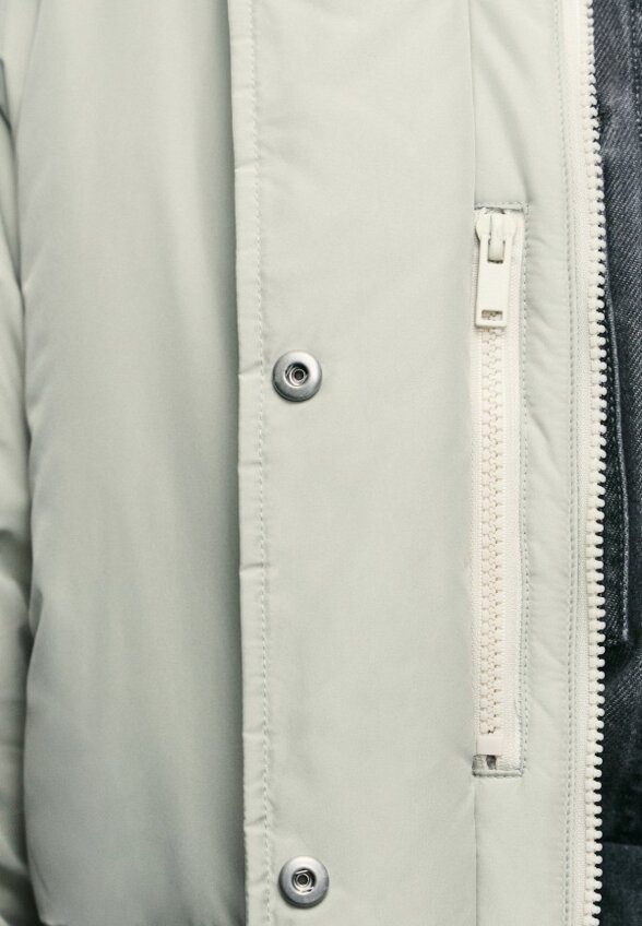 Пуховик Zarina