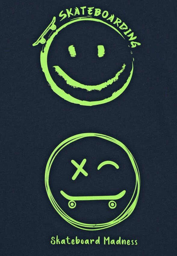 Футболка Апрель