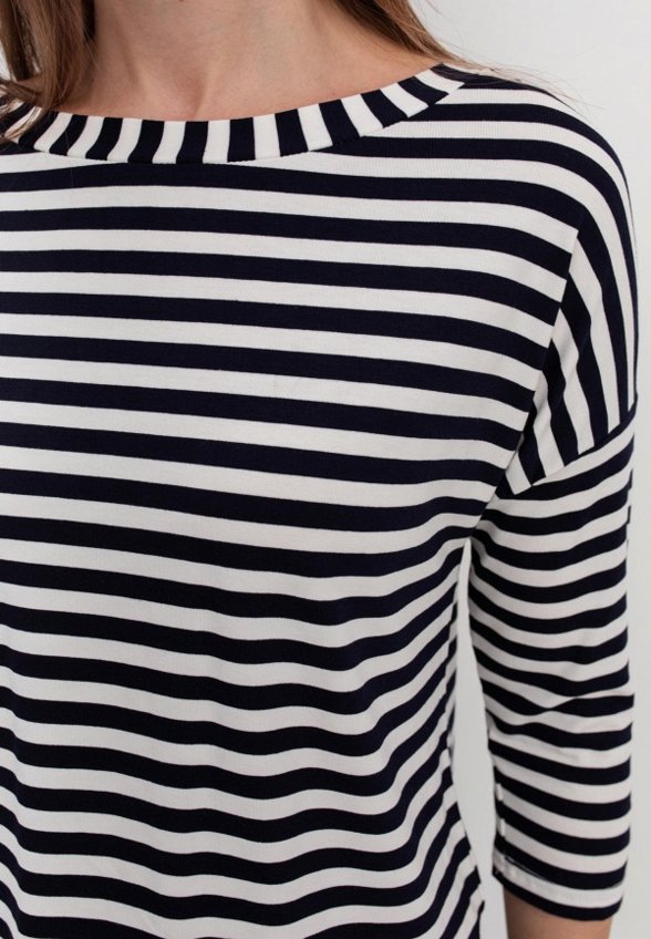 Лонгслив Savage