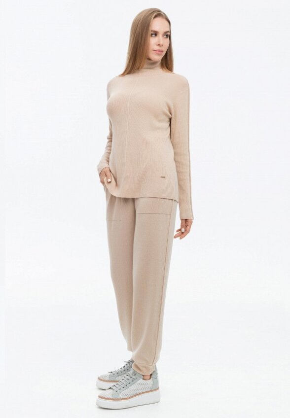 Свитер Ареола