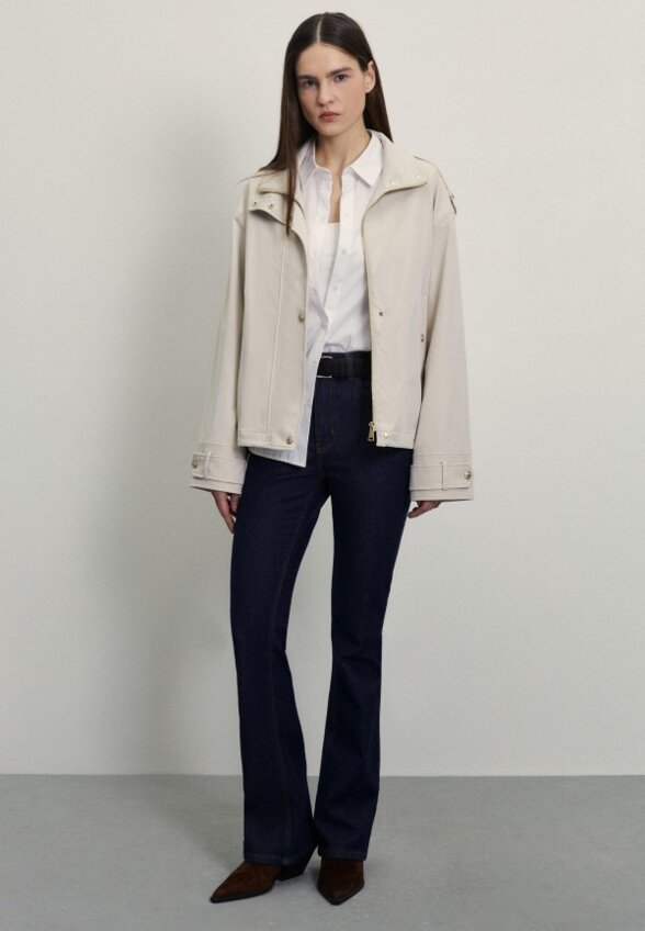 Ветровка Zarina