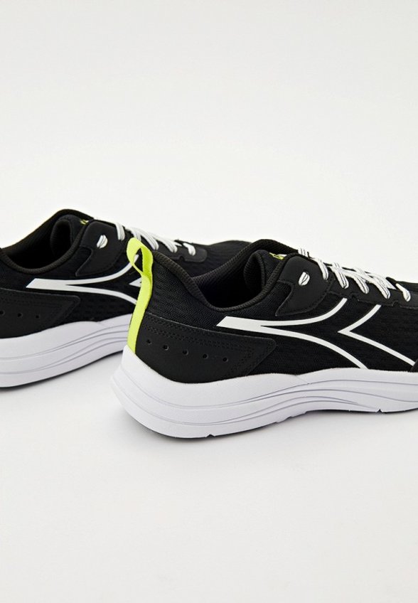 Кроссовки Diadora