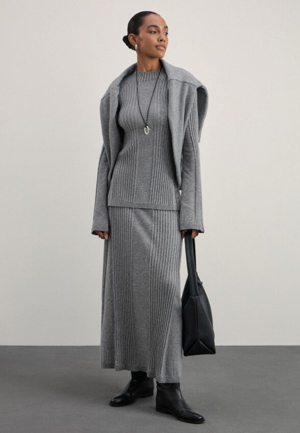 Джемпер Zarina