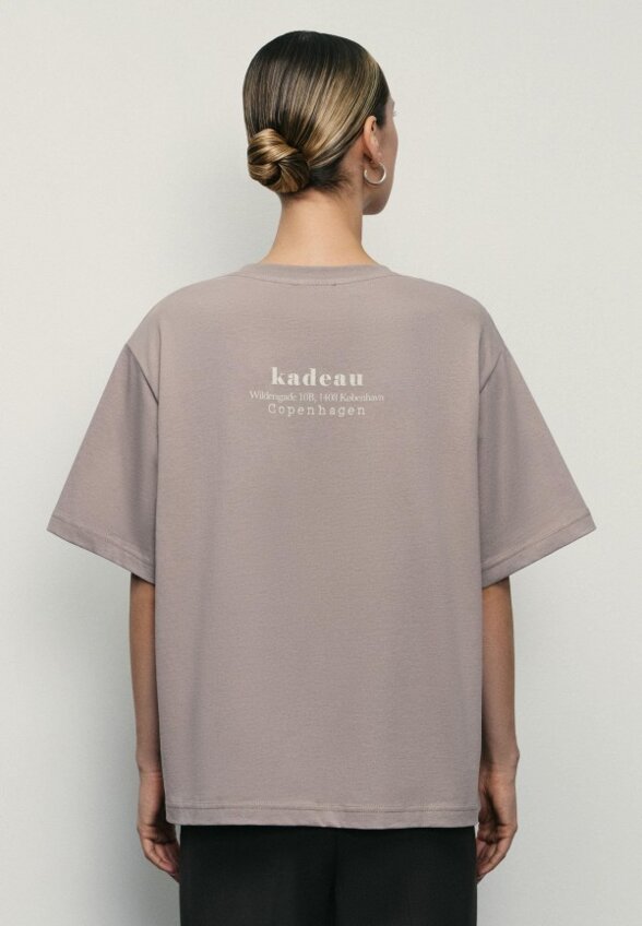 Футболка Zarina