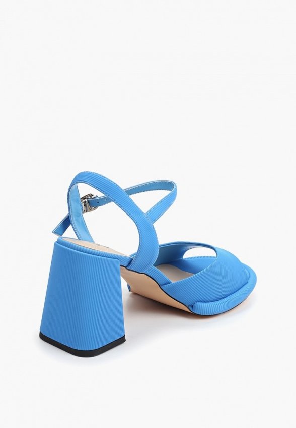 Босоножки Тофа