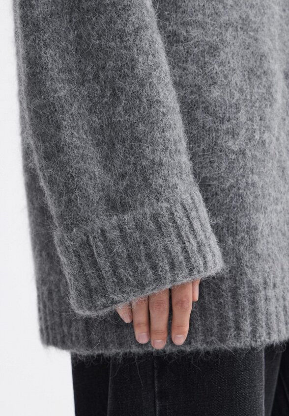 Свитер True Red