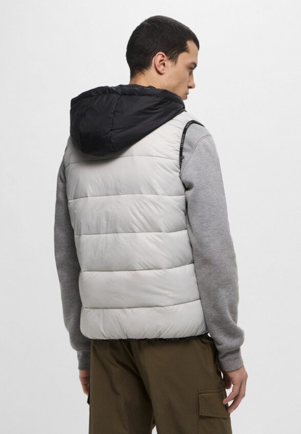 Жилет утепленный John Richmond