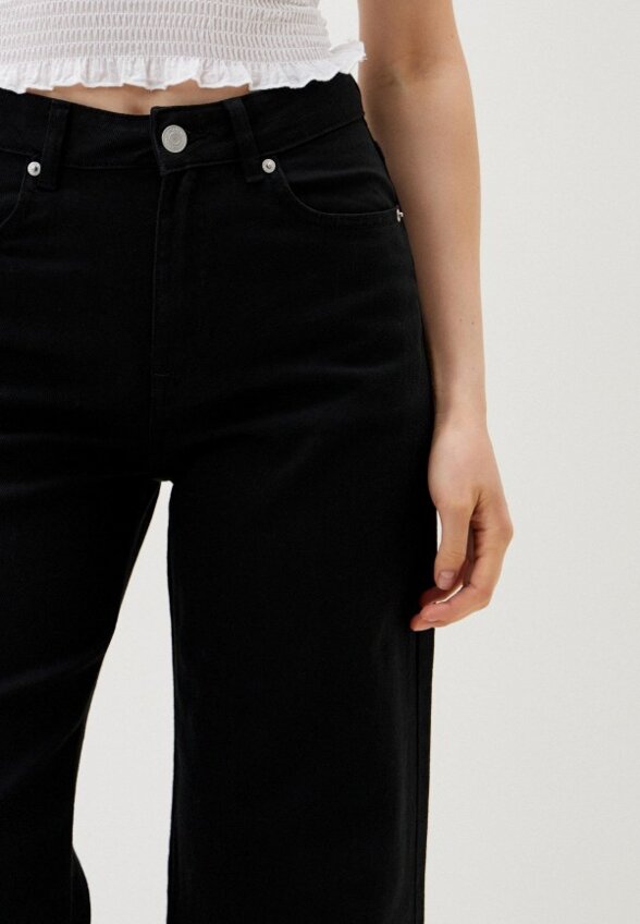 Джинсы Terranova