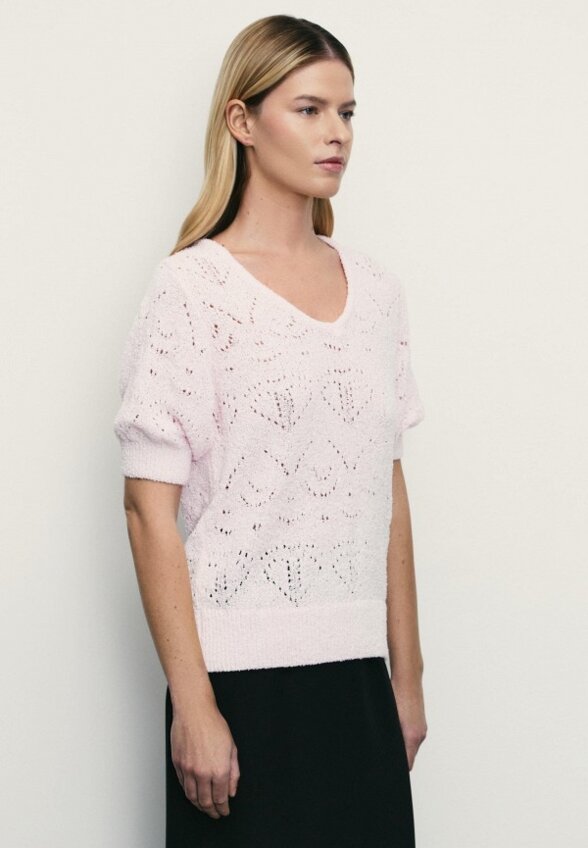 Пуловер Zarina