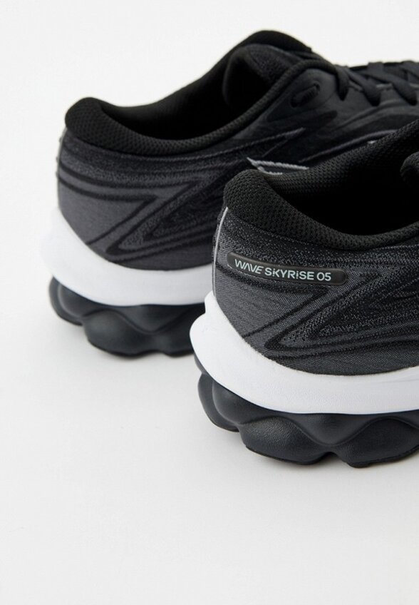 Кроссовки Mizuno