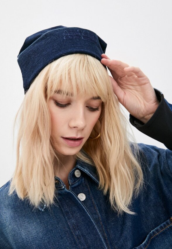 Шапка Alberta Ferretti