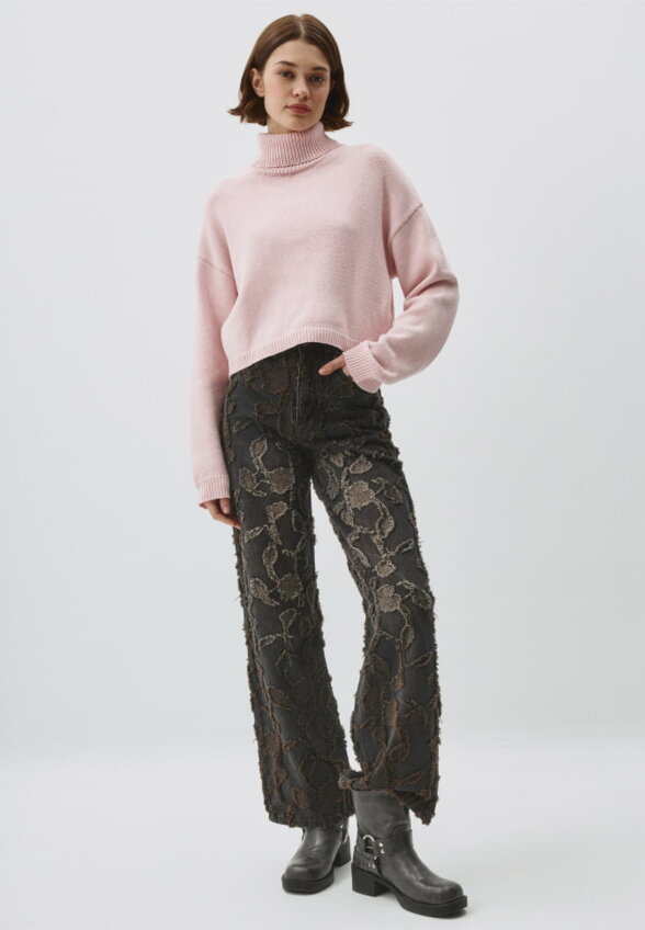 Укороченный свитер