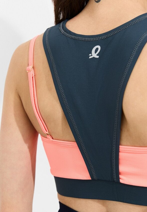 Топ спортивный Emdi