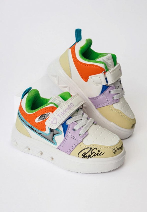 Кроссовки Tikkago