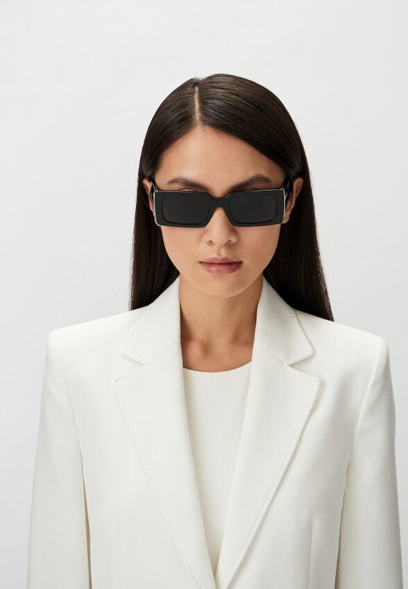 Очки солнцезащитные Prada