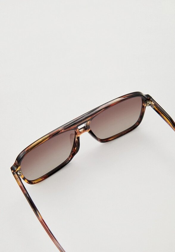 Очки солнцезащитные Labbra