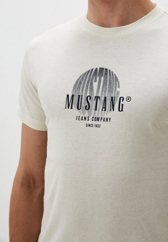 Футболка Mustang