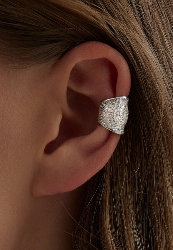 Широкий кафф из серебра c фианитами MIE