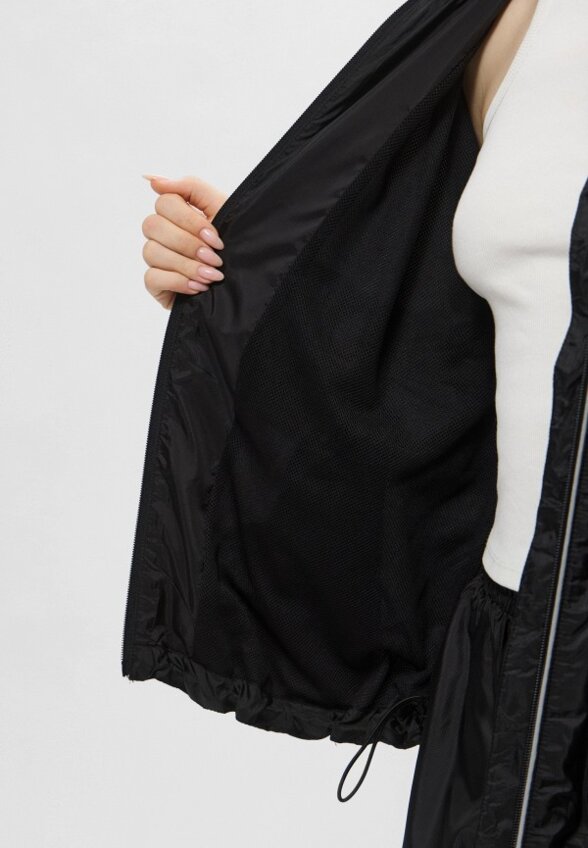 Ветровка Befree