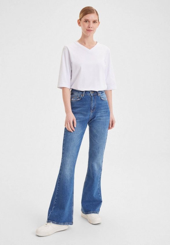 Джинсы N.O.M.I