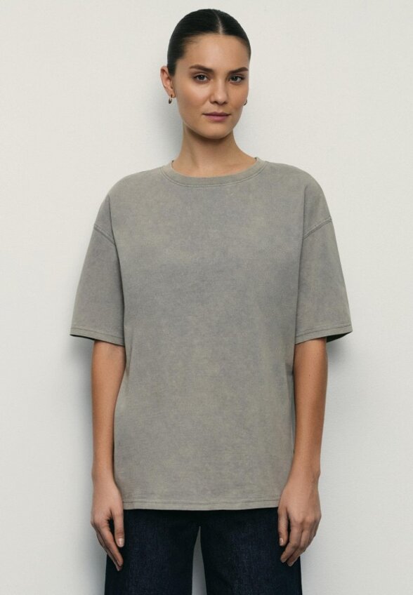 Футболка Zarina