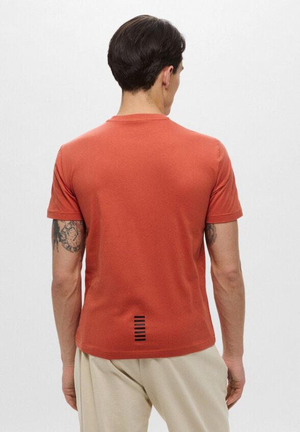 Футболка EA7