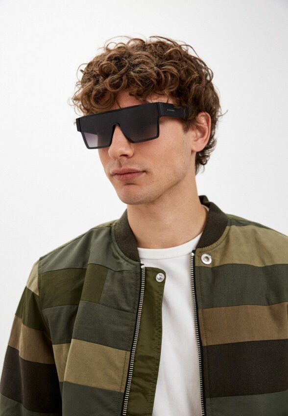 Очки солнцезащитные Thom Richard