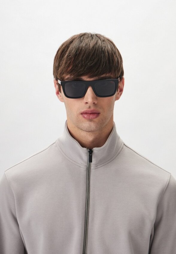 Очки солнцезащитные Hugo