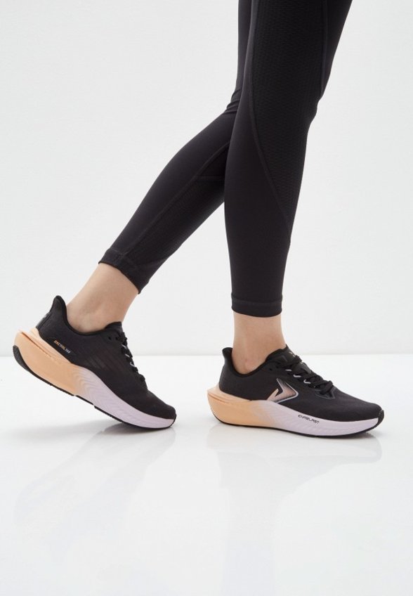 Кроссовки Demix