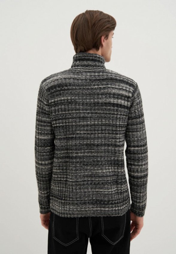 Свитер Finn Flare