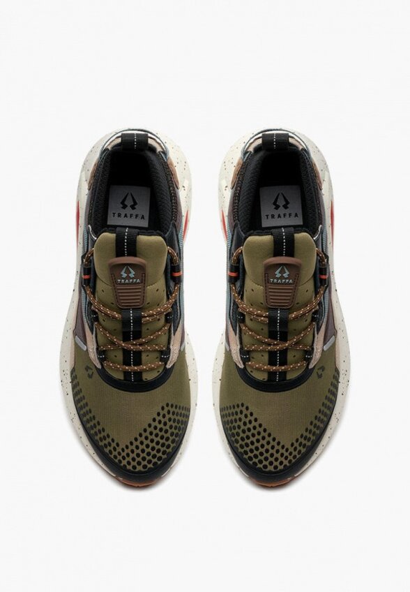 Кроссовки Traffa