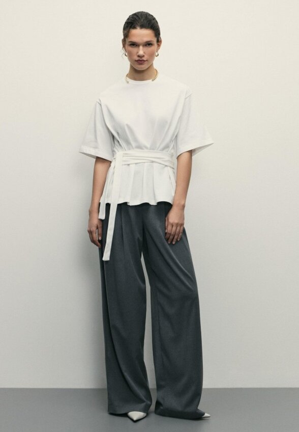 Футболка Zarina