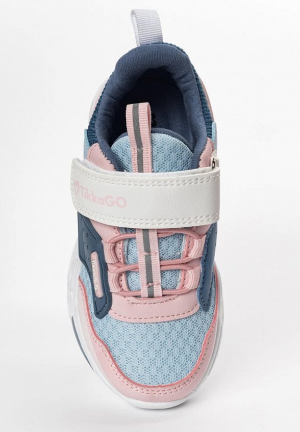 Кроссовки Tikkago