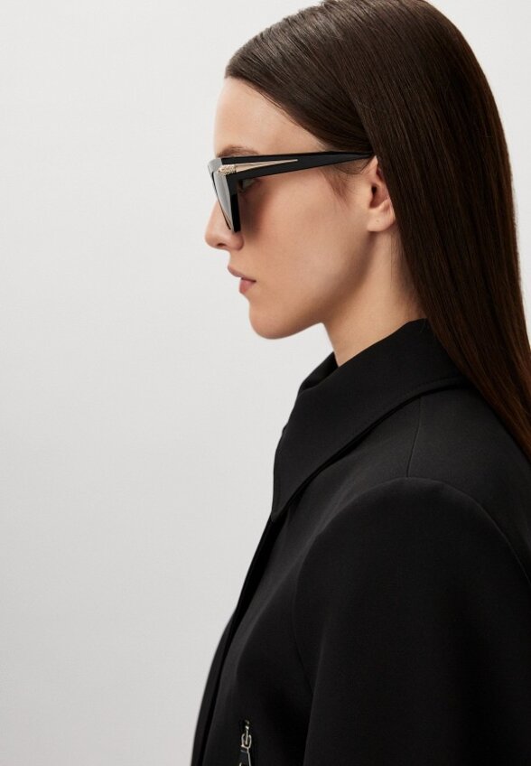 Очки солнцезащитные Roberto Cavalli