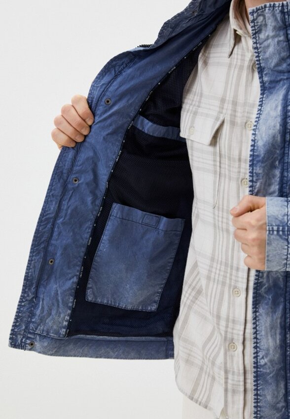 Ветровка Guess