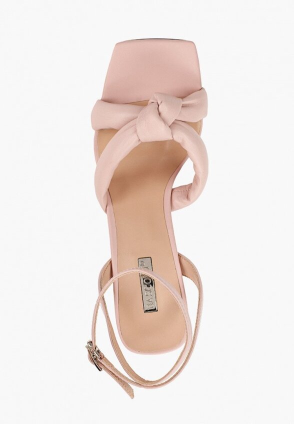 Босоножки Basconi