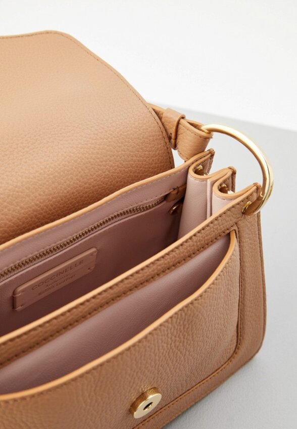 Сумка Coccinelle