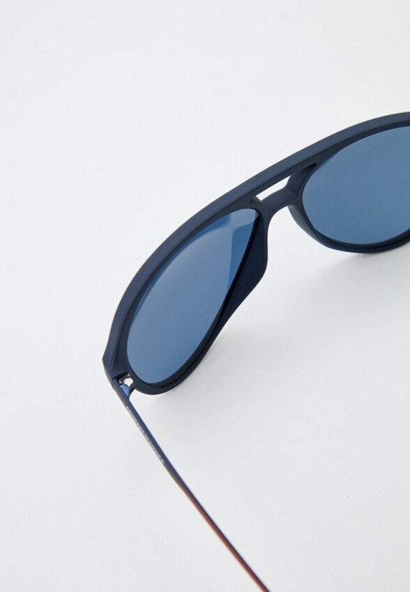 Очки солнцезащитные Armani Exchange