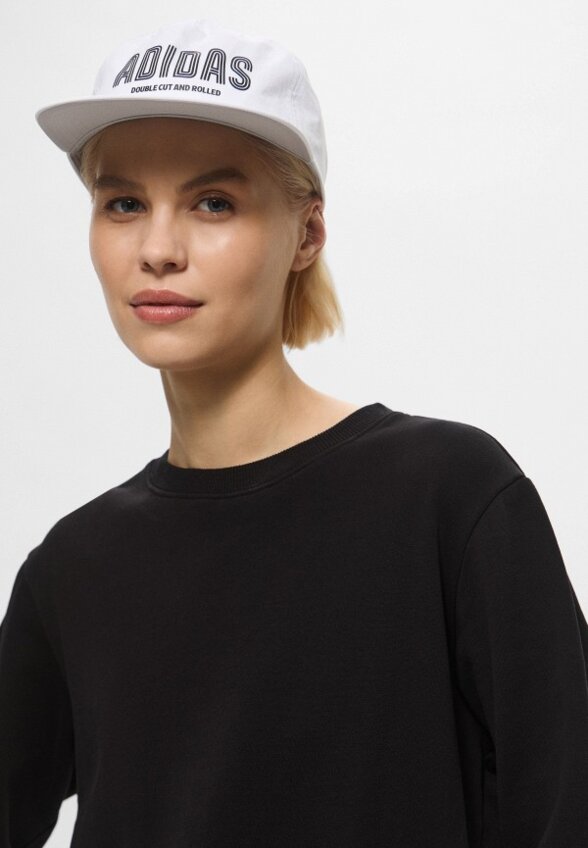 Бейсболка adidas