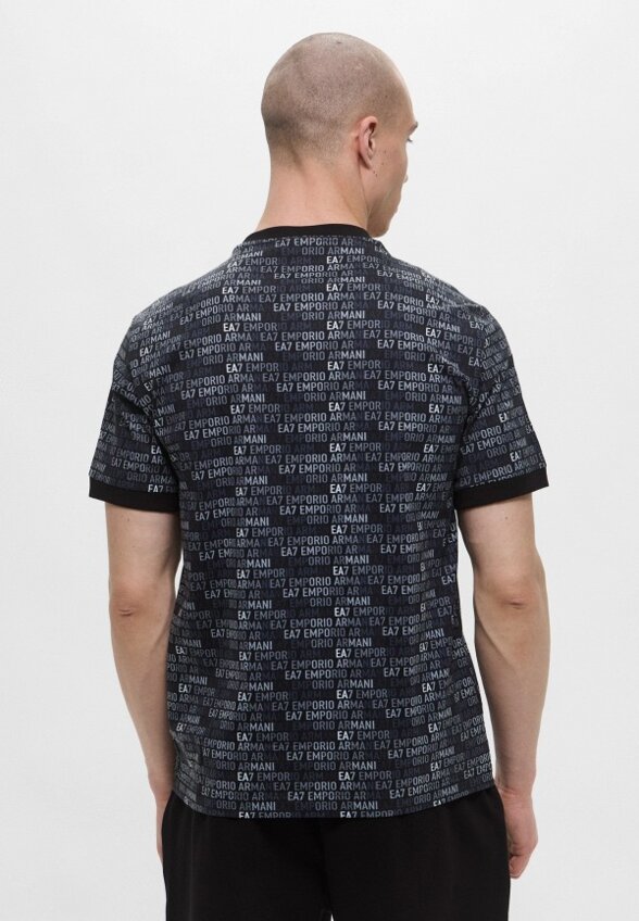 Футболка EA7