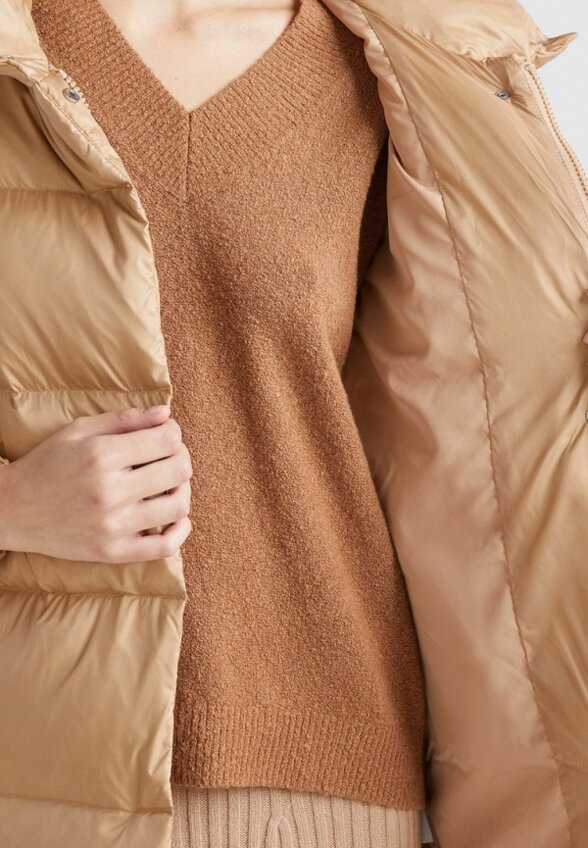 Пуховик United Colors of Benetton