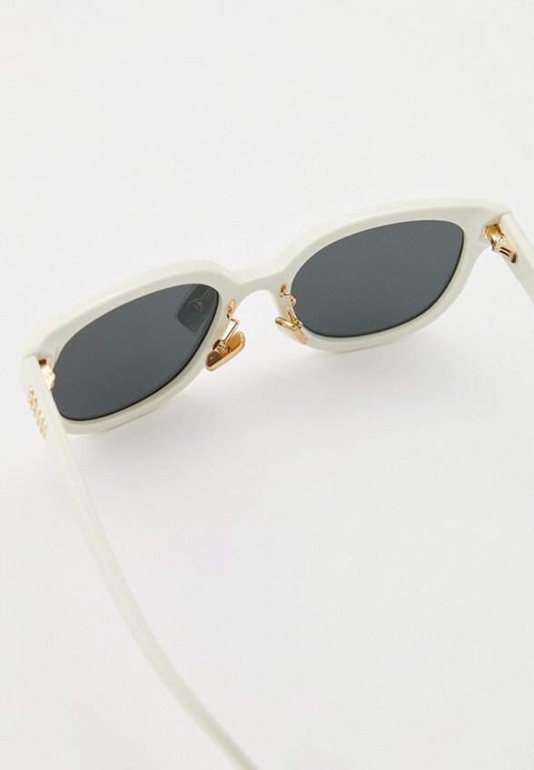 Очки солнцезащитные Miu Miu