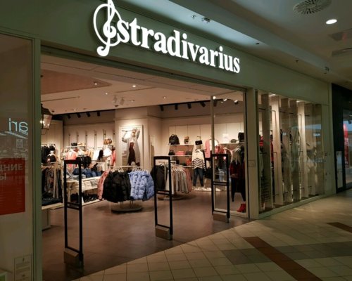 Stradivarius (Страдивариус) сток оптом, купить продажа в Киев, Львов, Харьков, Днепр, Украине.
